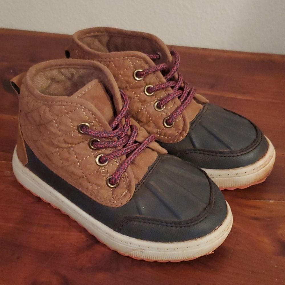 Oshkosh B'gosh Tarin Duck Boots 9